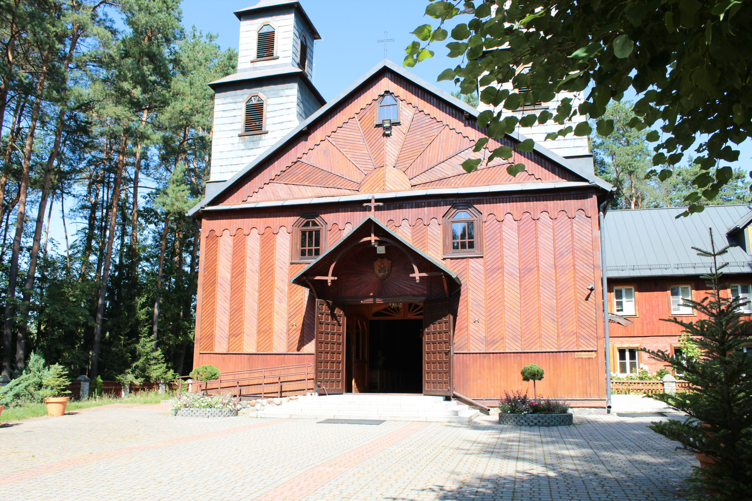 Drewniany kościółek
