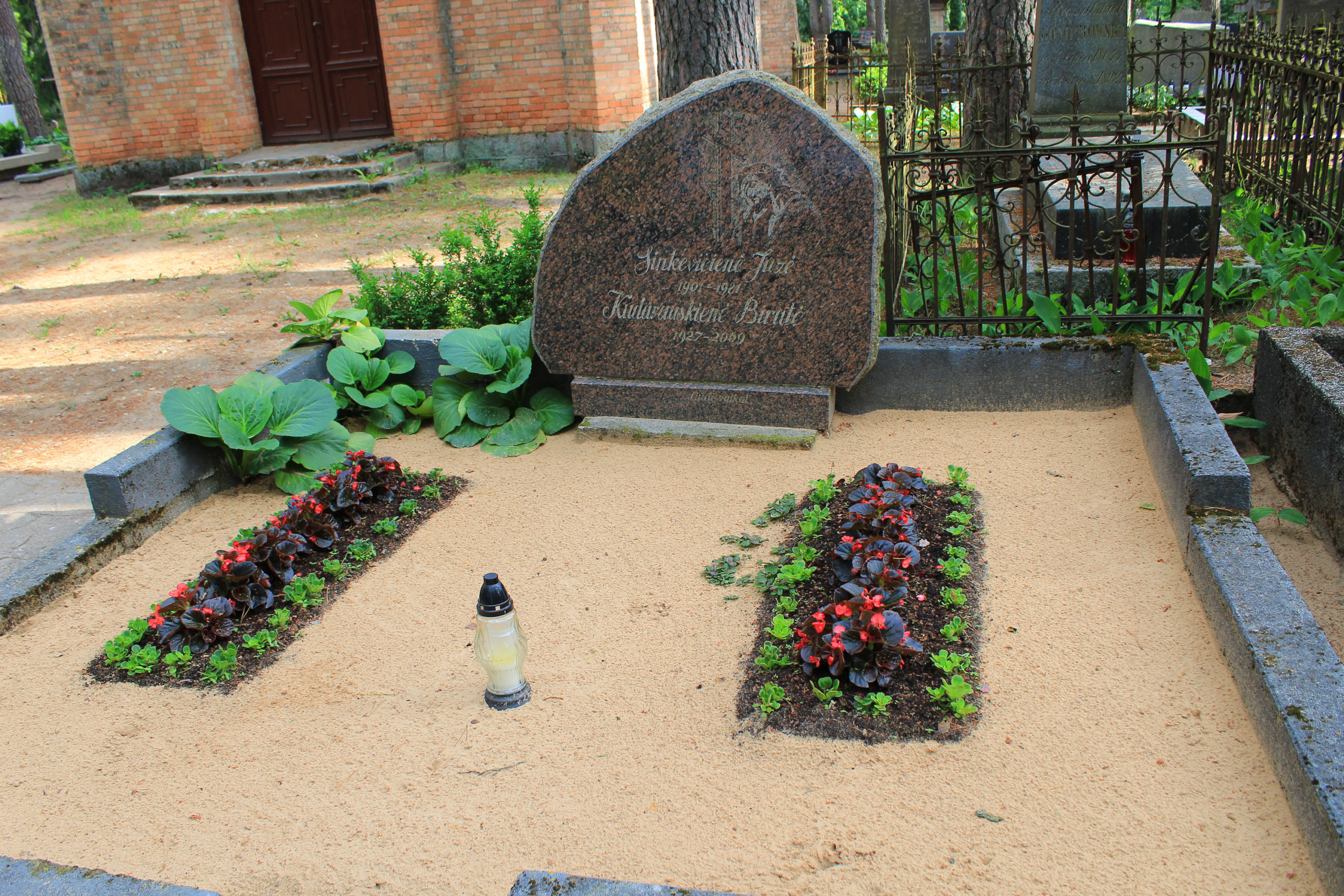 Grobowiec na cmentarzu
