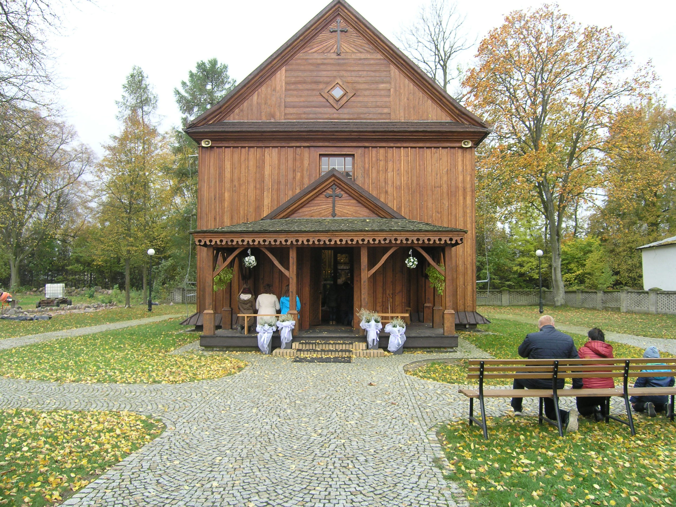 Drewniany kościółek