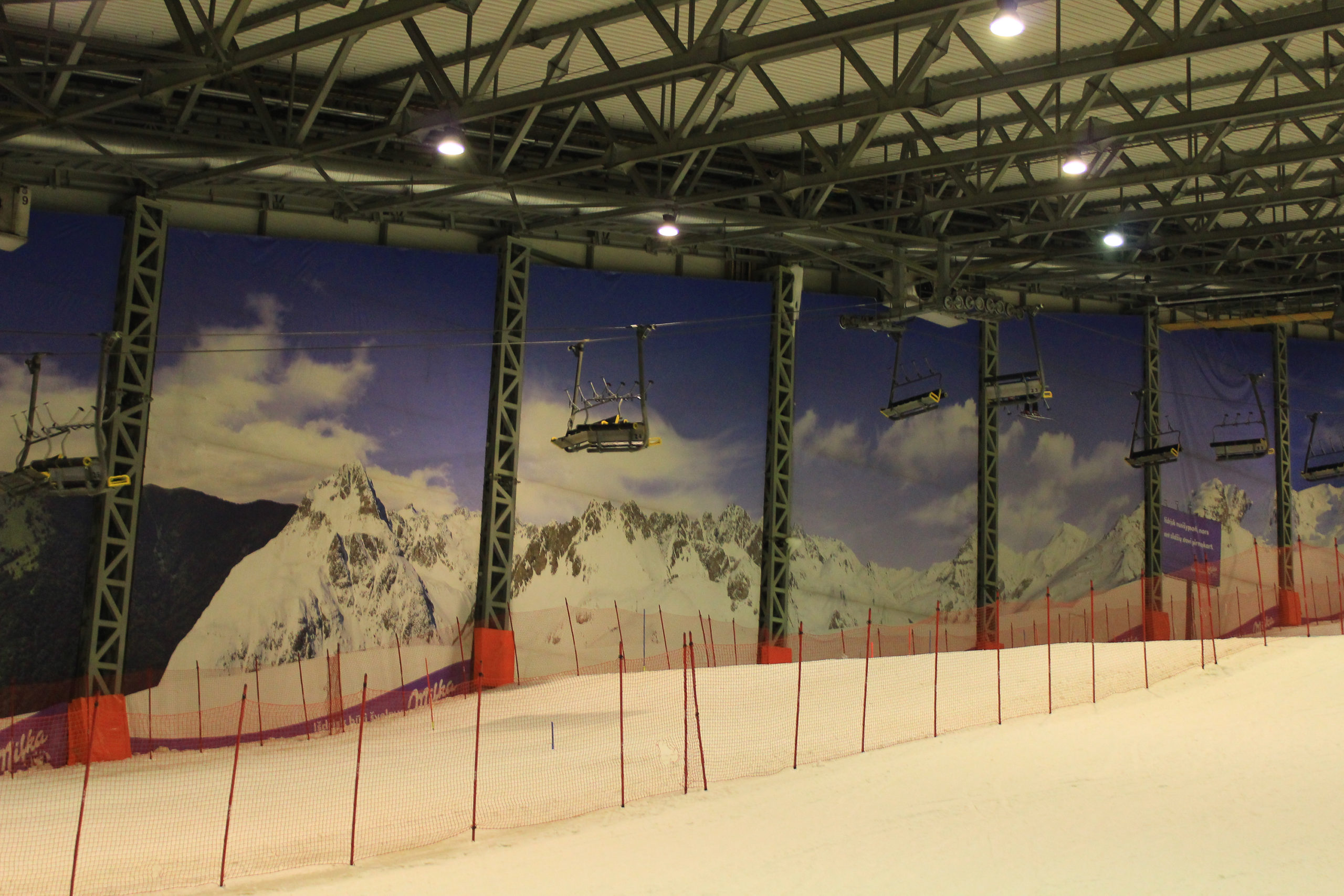Stok narciarski na hali
