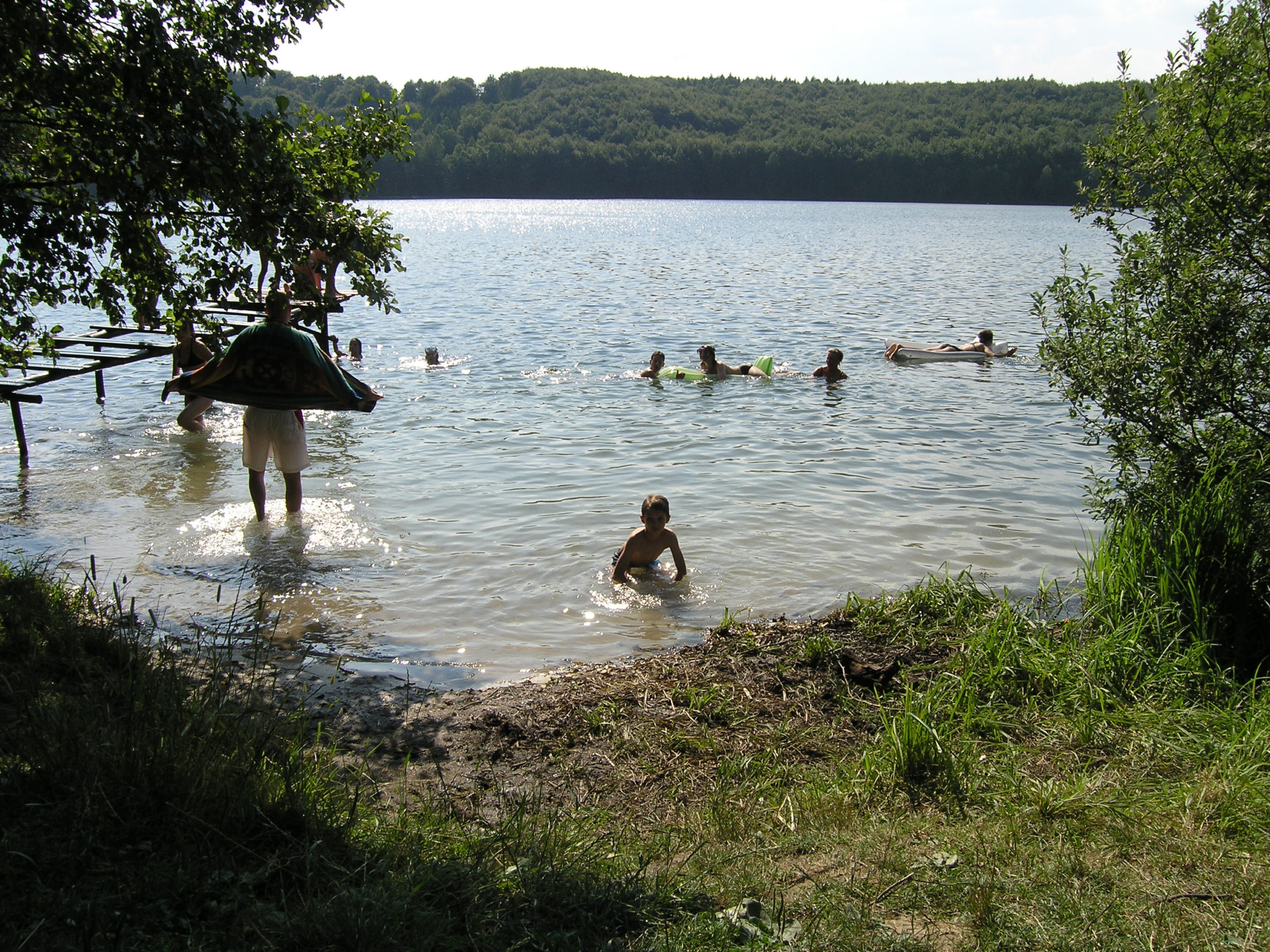 kożyczkowo kąpiel w jeziorze