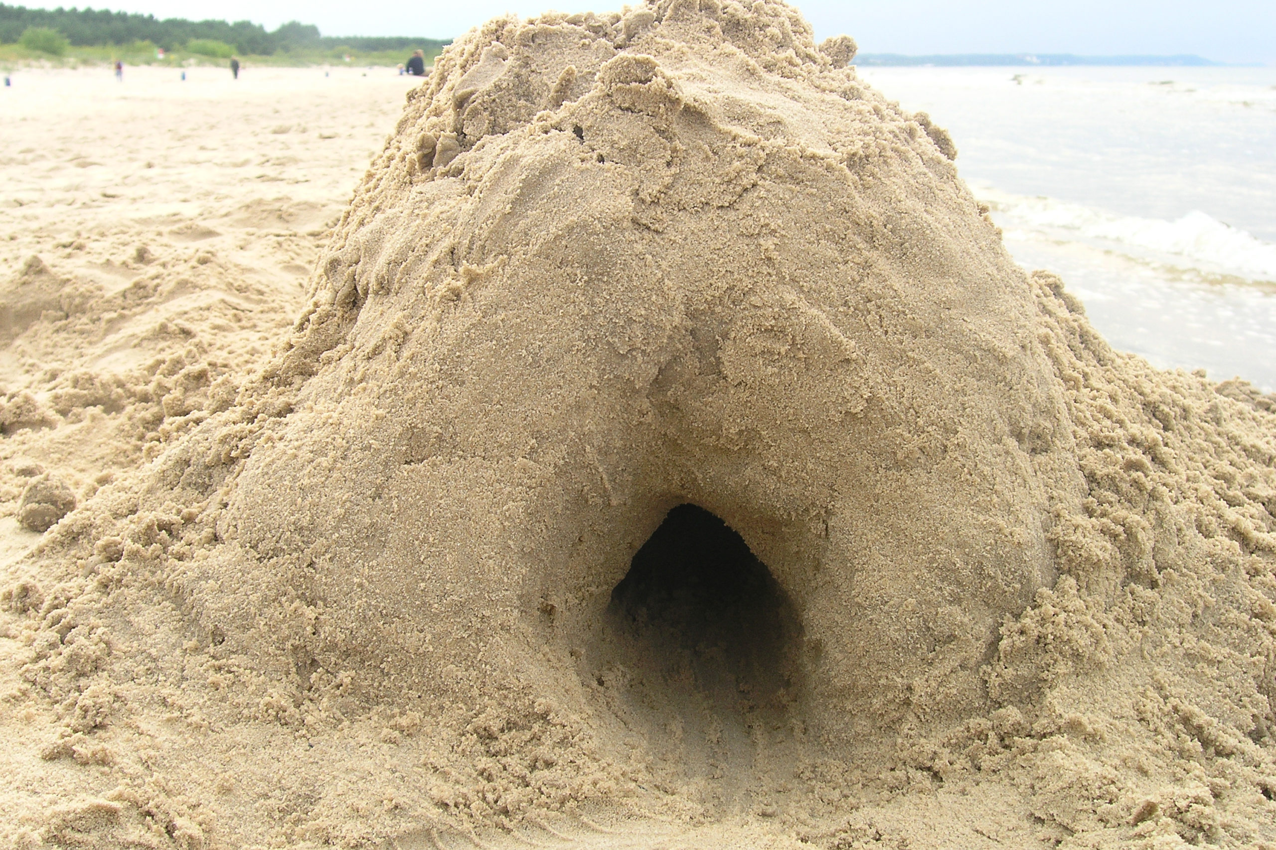 wisełka jaskinia z piasku