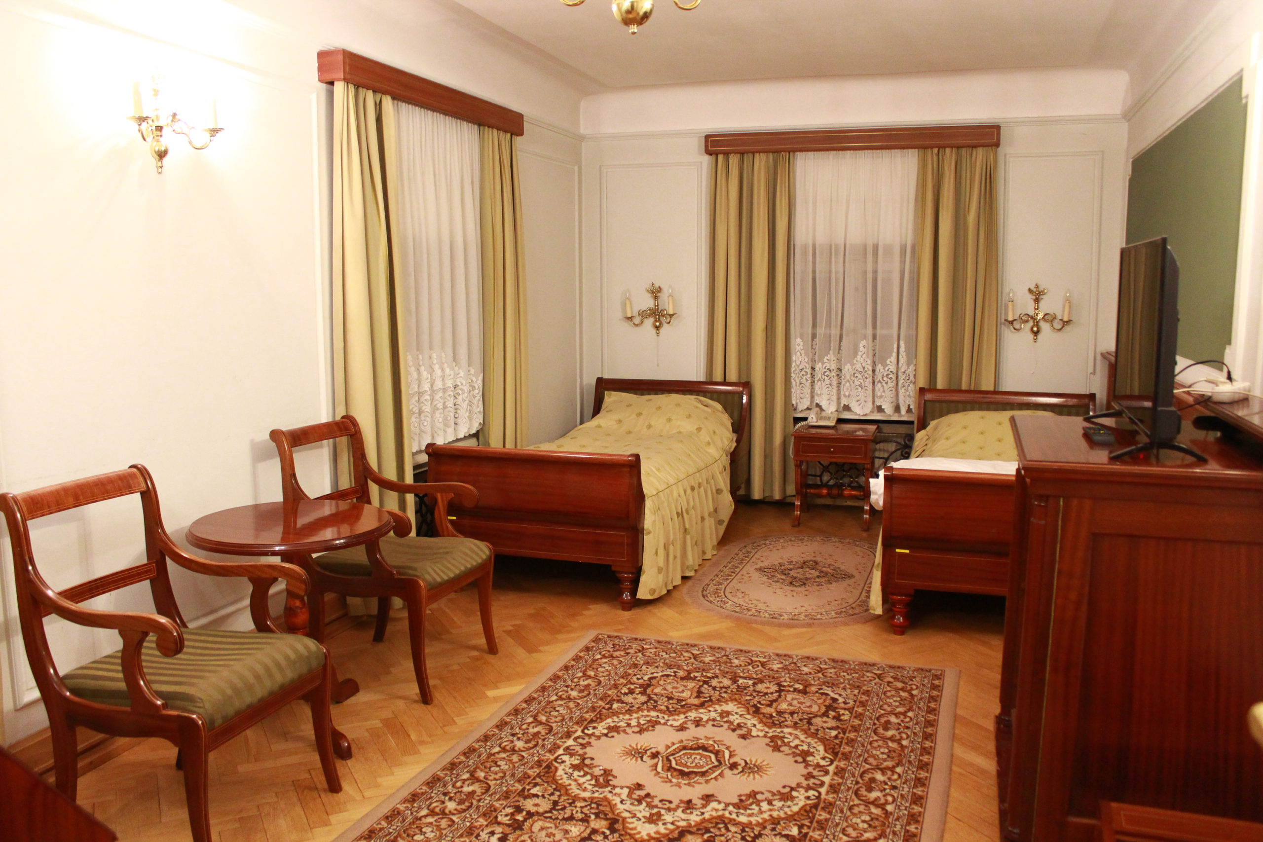 pokój hotelowy w Jabłonnie